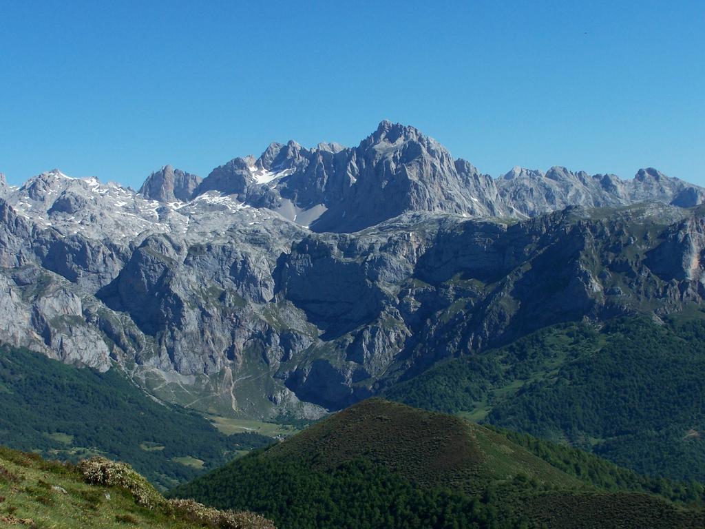 Albergue Turistico Briz Espinama Zewnętrze zdjęcie